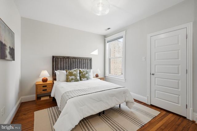 117 3RD ST NE, Washington, DC 20002