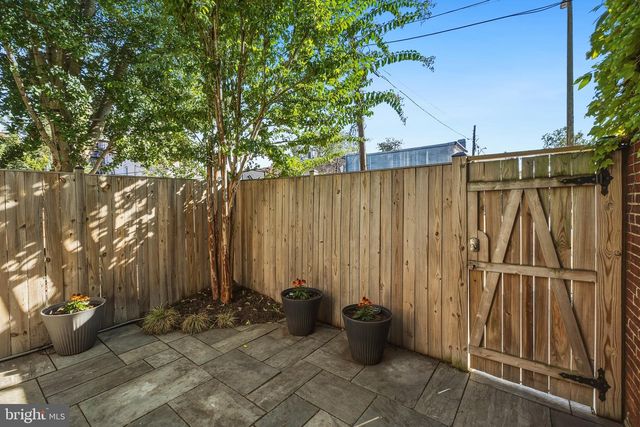 117 3RD ST NE, Washington, DC 20002