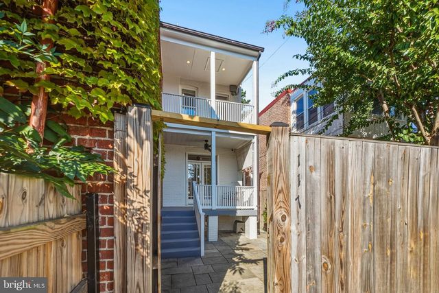 117 3RD ST NE, Washington, DC 20002