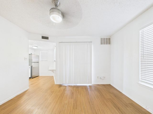 2500 Burleson RD 201, Austin, TX 78741