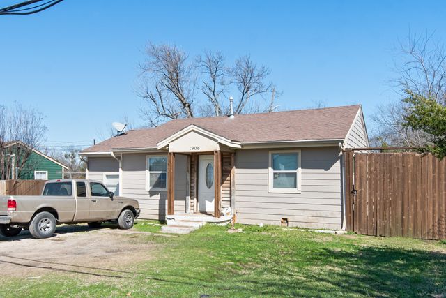 1906 S Peachtree Road, Balch Springs, TX 75180
