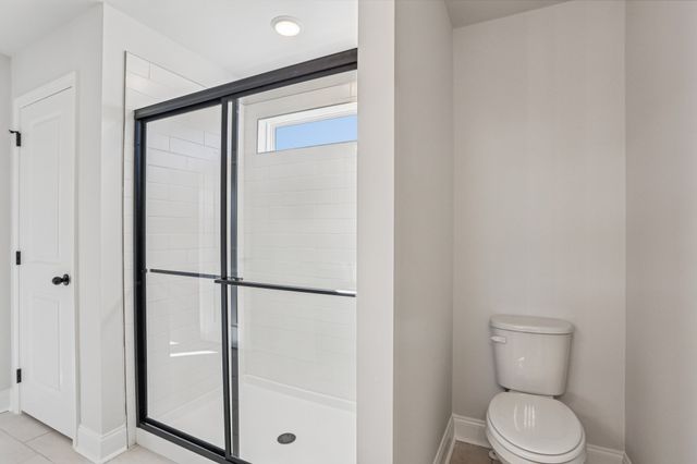 132 Dahlia Dr, La Vergne, TN 37086