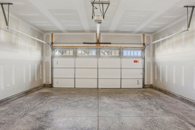 132 Dahlia Dr, La Vergne, TN 37086