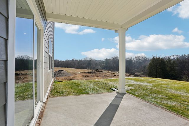 132 Dahlia Dr, La Vergne, TN 37086