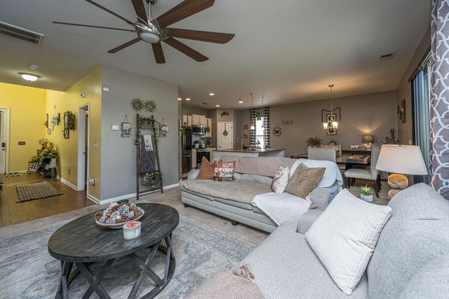 195 Hickory Ridge Way, Summerville, SC 29483