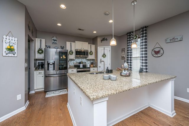 195 Hickory Ridge Way, Summerville, SC 29483