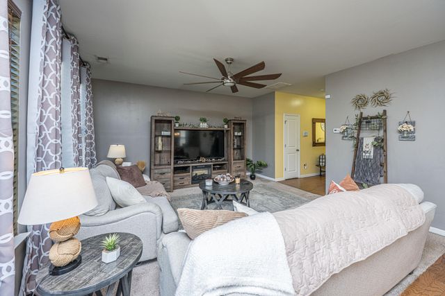 195 Hickory Ridge Way, Summerville, SC 29483