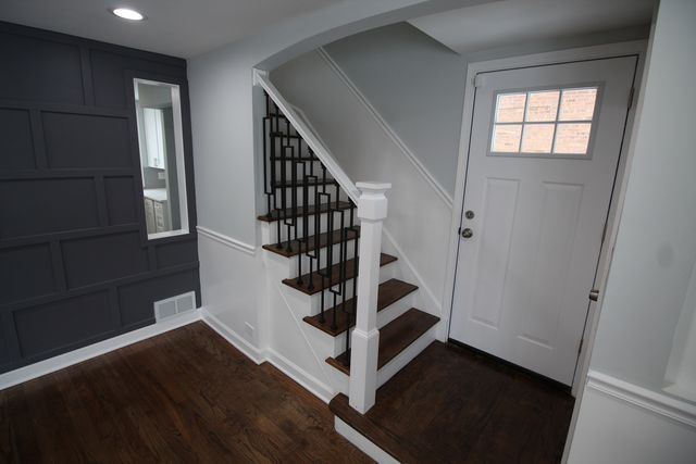 10030 S Luella Avenue, Chicago, IL 60617