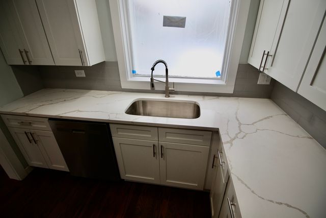 10030 S Luella Avenue, Chicago, IL 60617