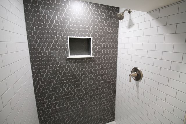 10030 S Luella Avenue, Chicago, IL 60617