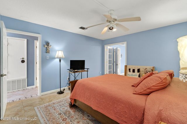 121 Edwards Drive, Pass Christian, MS 39571