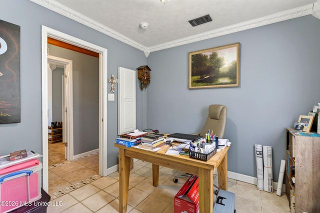 121 Edwards Drive, Pass Christian, MS 39571