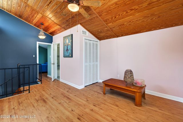 121 Edwards Drive, Pass Christian, MS 39571