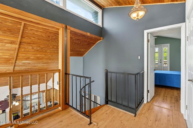 121 Edwards Drive, Pass Christian, MS 39571