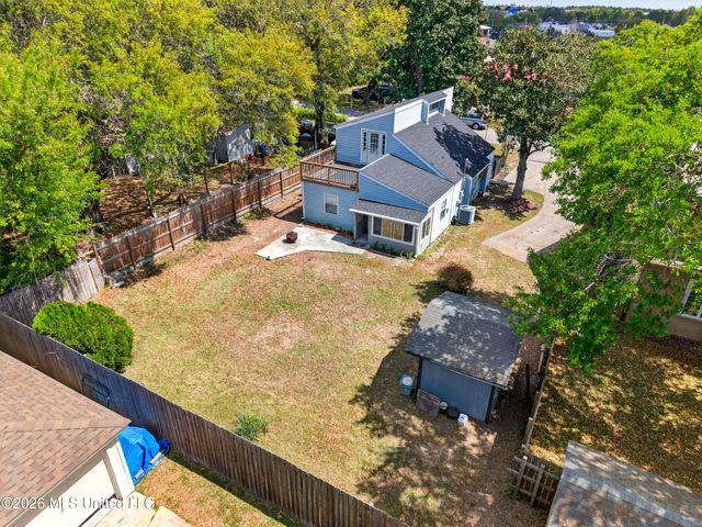 121 Edwards Drive, Pass Christian, MS 39571