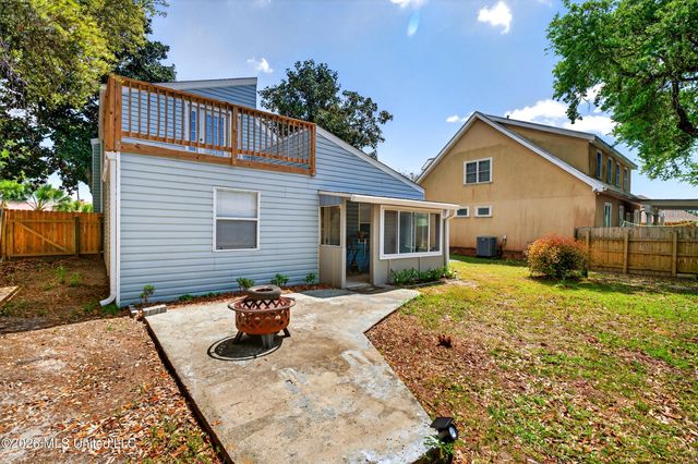 121 Edwards Drive, Pass Christian, MS 39571