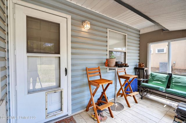 121 Edwards Drive, Pass Christian, MS 39571