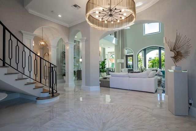 2457 NE 26th Street, Lighthouse Point, FL 33064