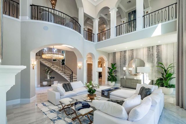 2457 NE 26th Street, Lighthouse Point, FL 33064