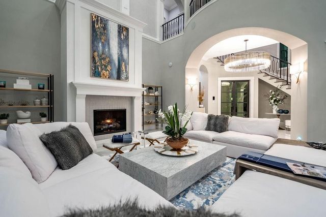 2457 NE 26th Street, Lighthouse Point, FL 33064