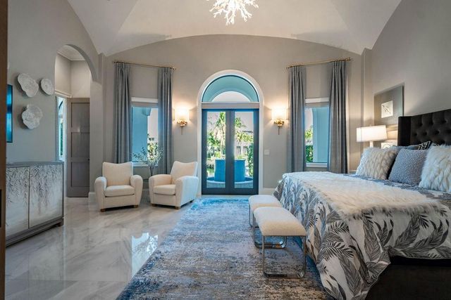 2457 NE 26th Street, Lighthouse Point, FL 33064