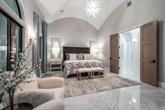 2457 NE 26th Street, Lighthouse Point, FL 33064