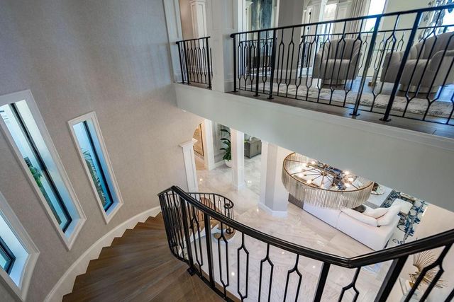 2457 NE 26th Street, Lighthouse Point, FL 33064