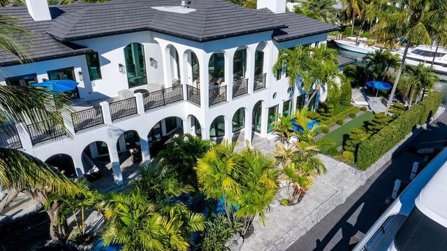 2457 NE 26th Street, Lighthouse Point, FL 33064