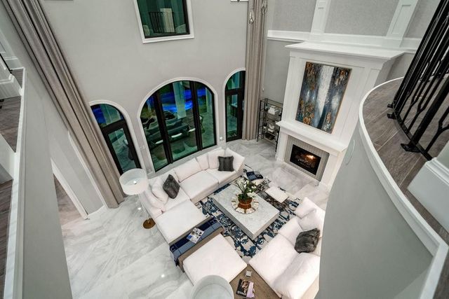 2457 NE 26th Street, Lighthouse Point, FL 33064