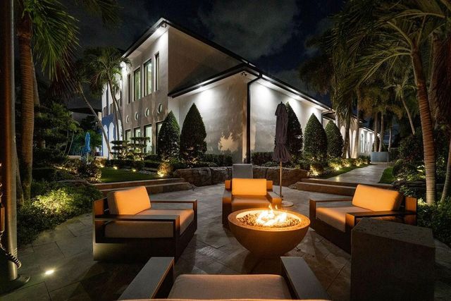 2457 NE 26th Street, Lighthouse Point, FL 33064