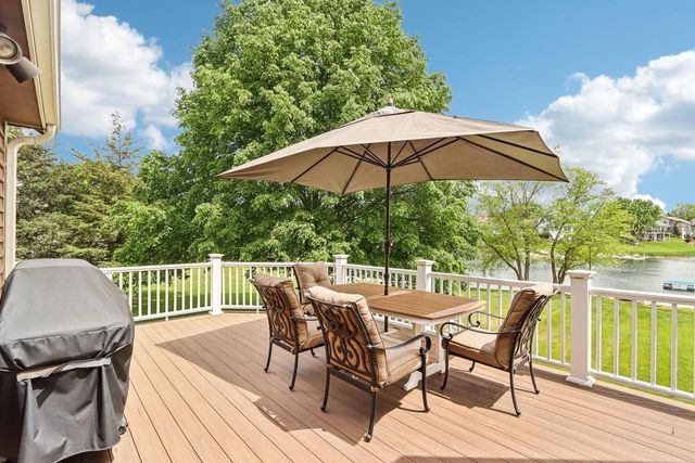 N61W37631 Parkview DRIVE, Oconomowoc, WI 53066