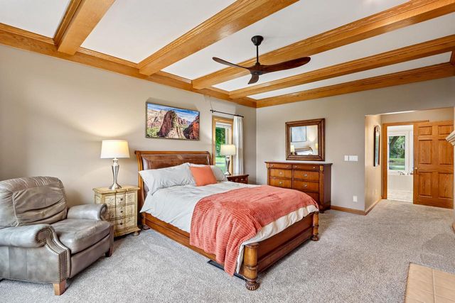 N61W37631 Parkview DRIVE, Oconomowoc, WI 53066