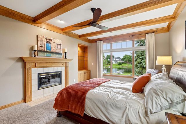 N61W37631 Parkview DRIVE, Oconomowoc, WI 53066