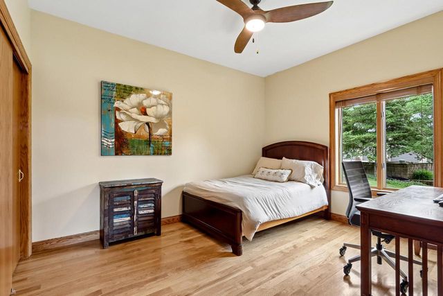 N61W37631 Parkview DRIVE, Oconomowoc, WI 53066