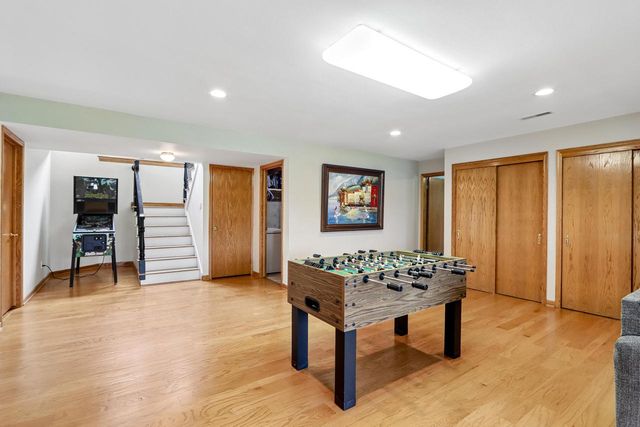 N61W37631 Parkview DRIVE, Oconomowoc, WI 53066