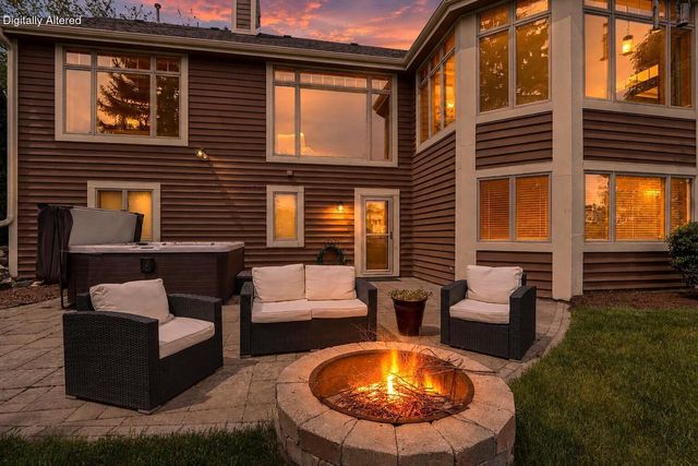 N61W37631 Parkview DRIVE, Oconomowoc, WI 53066