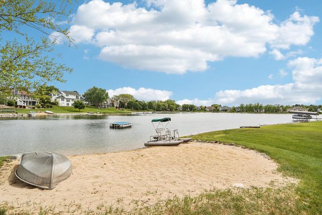 N61W37631 Parkview DRIVE, Oconomowoc, WI 53066