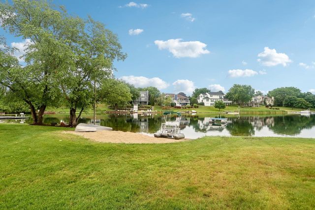 N61W37631 Parkview DRIVE, Oconomowoc, WI 53066
