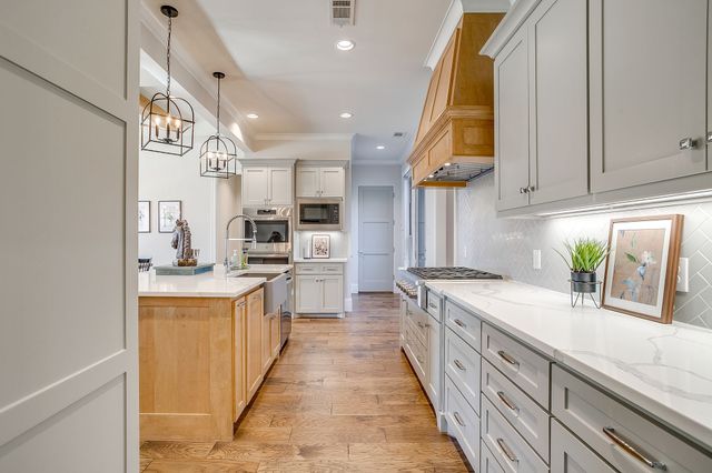 8708 Whitestone Road, North Richland Hills, TX 76182