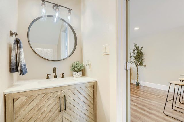 1101 Grove BLVD 306, Austin, TX 78741