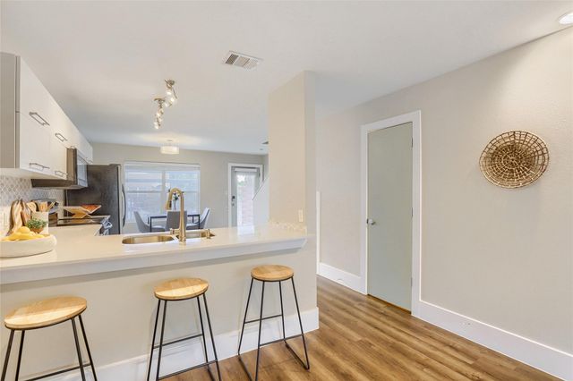 1101 Grove BLVD 306, Austin, TX 78741