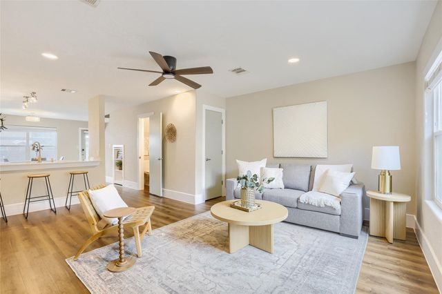 1101 Grove BLVD 306, Austin, TX 78741