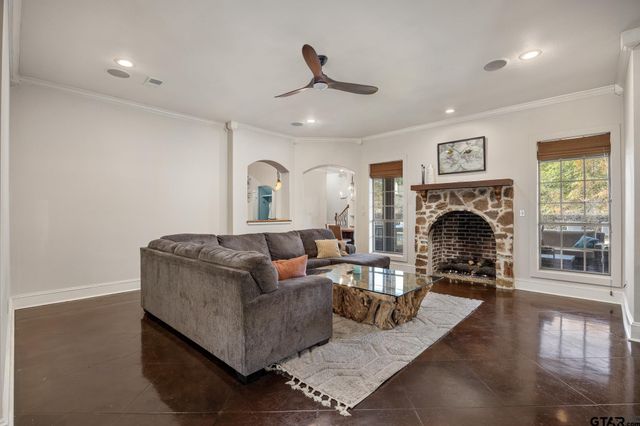 7107 Butterfly Creek, Tyler, TX 75703