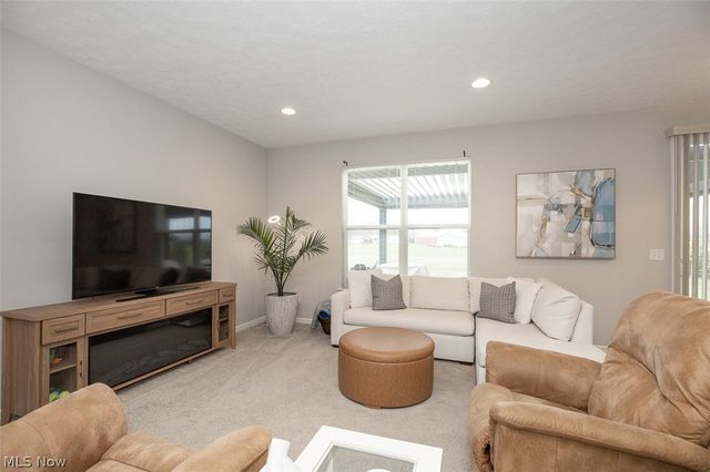 701 Cedar Crest Drive, Elyria, OH 44035