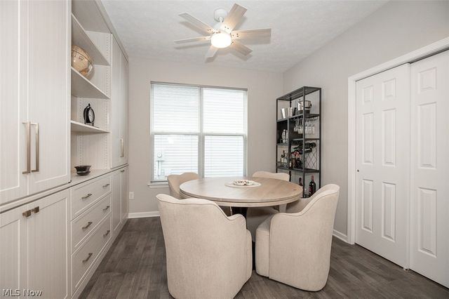 701 Cedar Crest Drive, Elyria, OH 44035