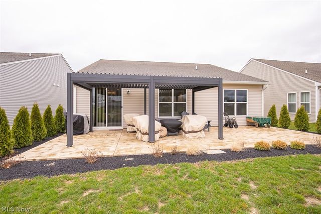 701 Cedar Crest Drive, Elyria, OH 44035