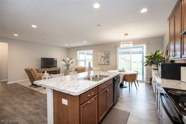 701 Cedar Crest Drive, Elyria, OH 44035