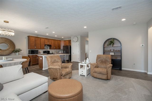 701 Cedar Crest Drive, Elyria, OH 44035