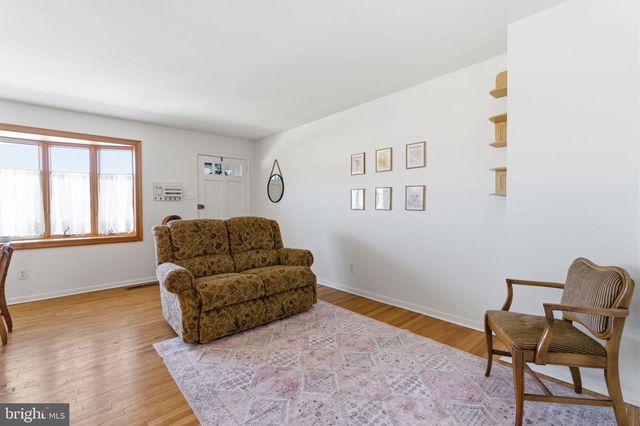 3854 FAIRDALE RD, Philadelphia, PA 19154