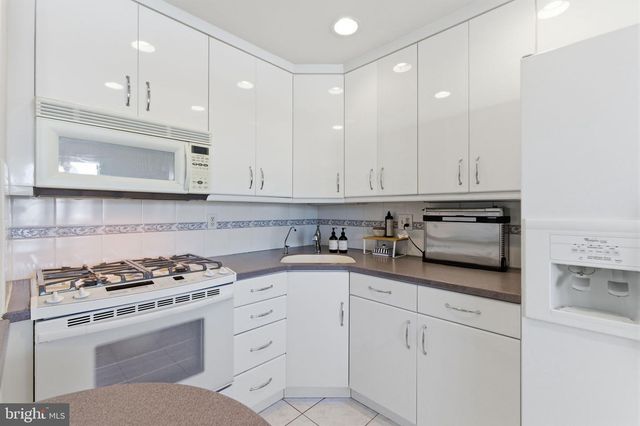 3854 FAIRDALE RD, Philadelphia, PA 19154